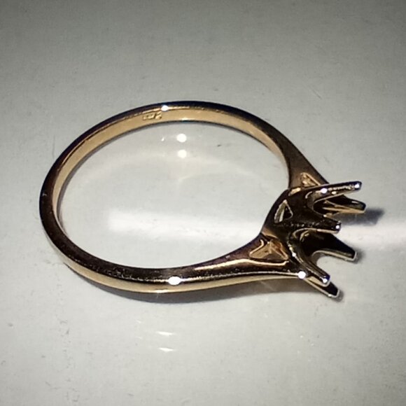 Three (3) 14Kt Yellow Gold 6mm Round 6-Prong Ring Casting - Picture 6 of 6